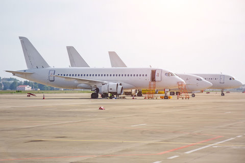 airplanes in maintenance